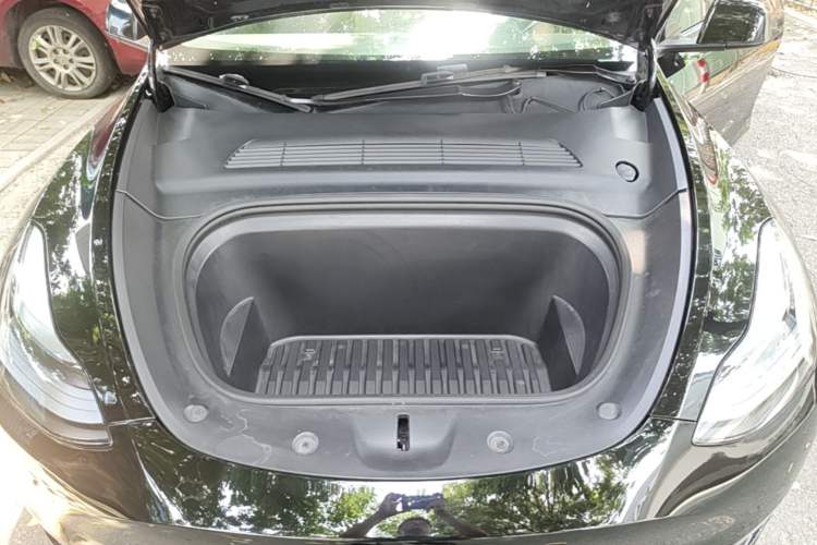 Used Tesla Model Y 2021 Standard Range Rear-Wheel Drive Version Engine Bay