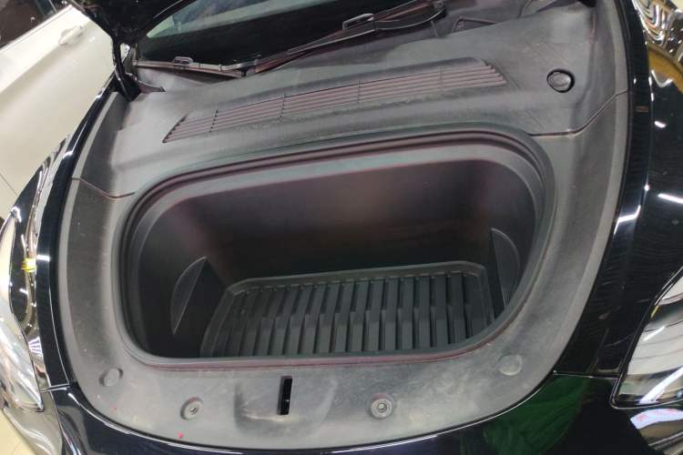 Used Tesla Model Y 2021 Standard Range Rear-Wheel Drive Version Engine Bay