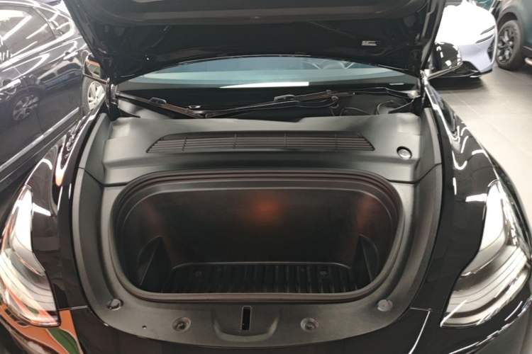 Used Tesla Model Y 2021 Long-Range All-Wheel-Drive Version 3D7 Engine Bay