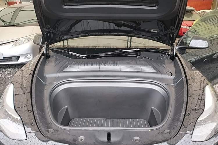 Used Tesla Model Y 2021 Standard Range Rear-Wheel Drive Version Engine Bay