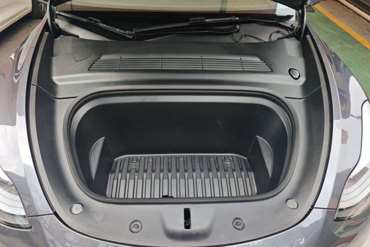 Used Tesla Model Y 2021 Long-Range All-Wheel-Drive Version 3D7 Engine Bay
