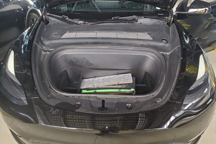 Used Tesla Model Y 2021 Standard Range Rear-Wheel Drive Version Engine Bay