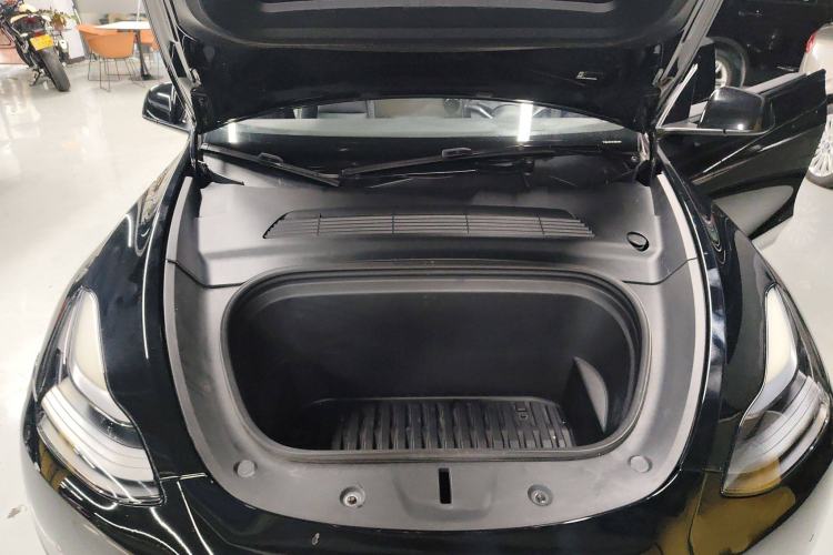 Used Tesla Model Y 2021 Standard Range Rear-Wheel Drive Version Engine Bay