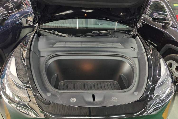 Used Tesla Model Y 2021 Standard Range Rear-Wheel Drive Version Engine Bay