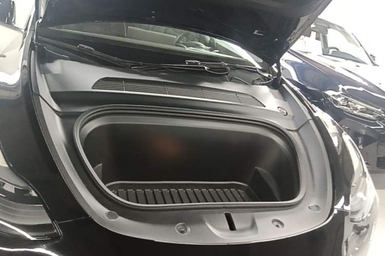Used Tesla Model Y 2021 Standard Range Rear-Wheel Drive Version Engine Bay