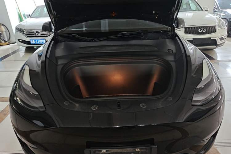 Used Tesla Model Y 2021 Standard Range Rear-Wheel Drive Version Engine Bay