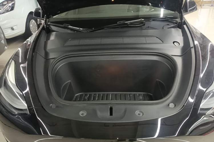 Used Tesla Model Y 2021 Long-Range All-Wheel-Drive Version 3D7 Engine Bay