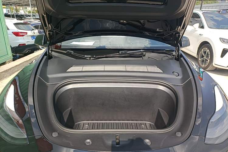 Used Tesla Model Y 2021 Standard Range Rear-Wheel Drive Version Engine Bay