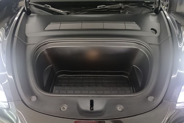 Used Tesla Model Y 2021 Standard Range Rear-Wheel Drive Version Engine Bay