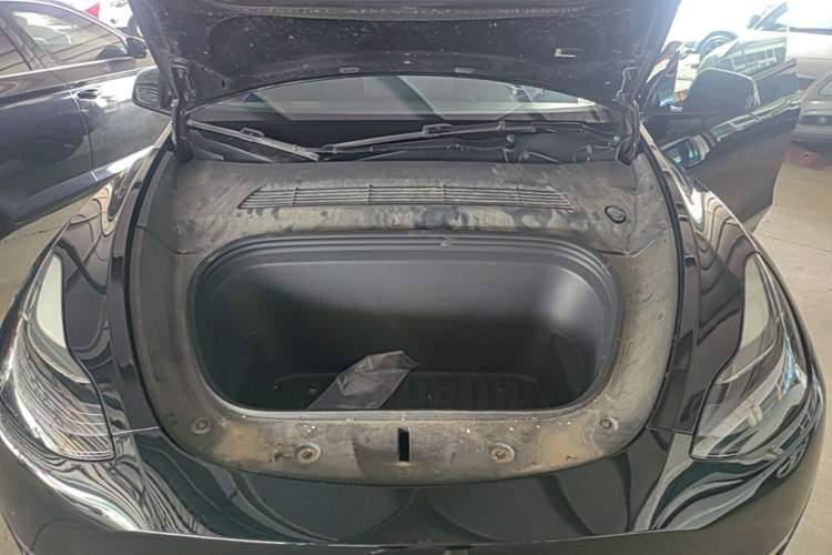 Used Tesla Model Y 2021 Standard Range Rear-Wheel Drive Version Engine Bay