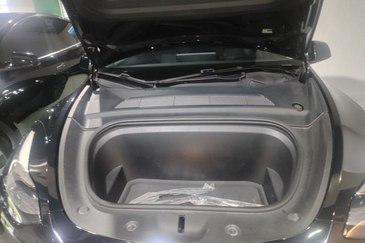 Used Tesla Model Y 2021 Performance High-Performance All-Wheel-Drive Version Engine Bay