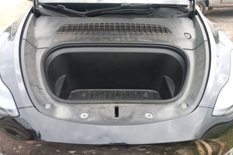 Used Tesla Model Y 2021 Standard Range Rear-Wheel Drive Version Engine Bay