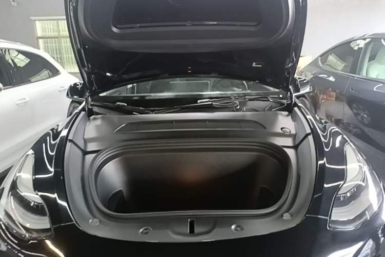 Used Tesla Model Y 2021 Standard Range Rear-Wheel Drive Version Engine Bay