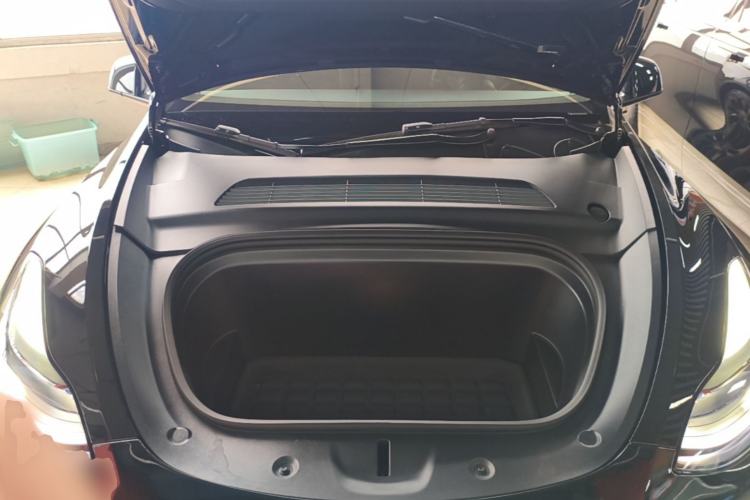 Used Tesla Model Y 2021 Standard Range Rear-Wheel Drive Version Engine Bay