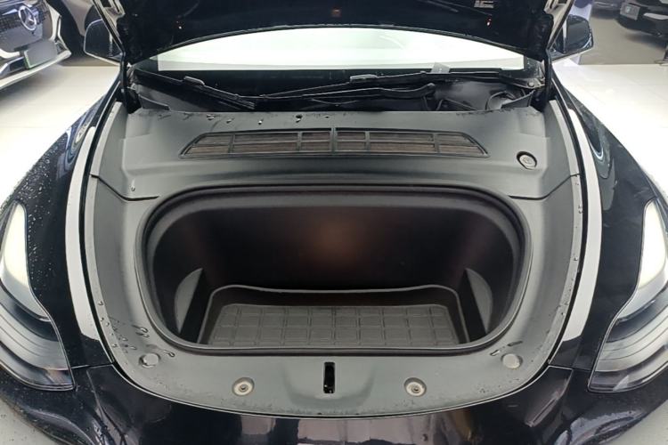 Used Tesla Model Y 2021 Performance High-Performance All-Wheel-Drive Version Engine Bay