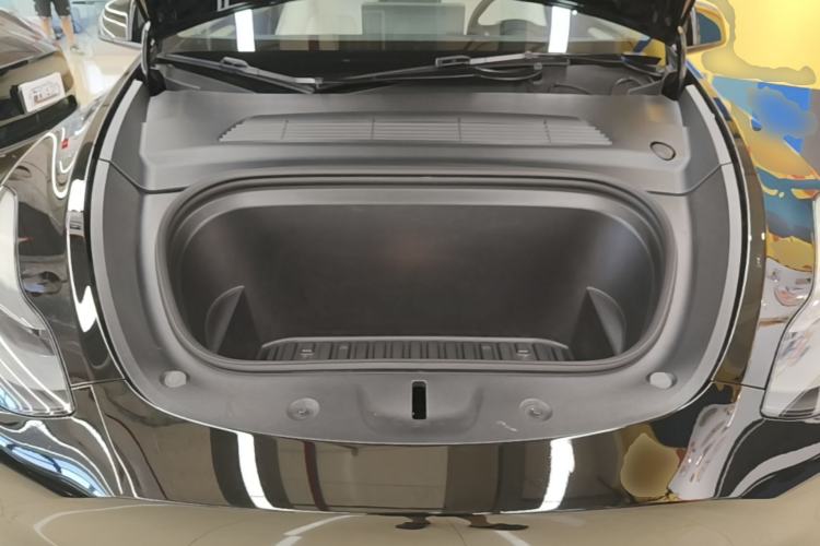Used Tesla Model Y 2021 Standard Range Rear-Wheel Drive Version Engine Bay
