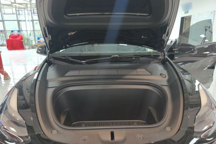Used Tesla Model Y 2021 Standard Range Rear-Wheel Drive Version Engine Bay