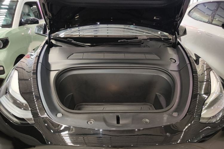 Used Tesla Model Y 2021 Standard Range Rear-Wheel Drive Version Engine Bay