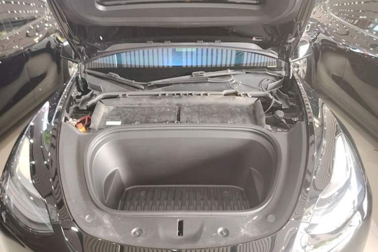Used Tesla Model Y 2021 Standard Range Rear-Wheel Drive Version Engine Bay