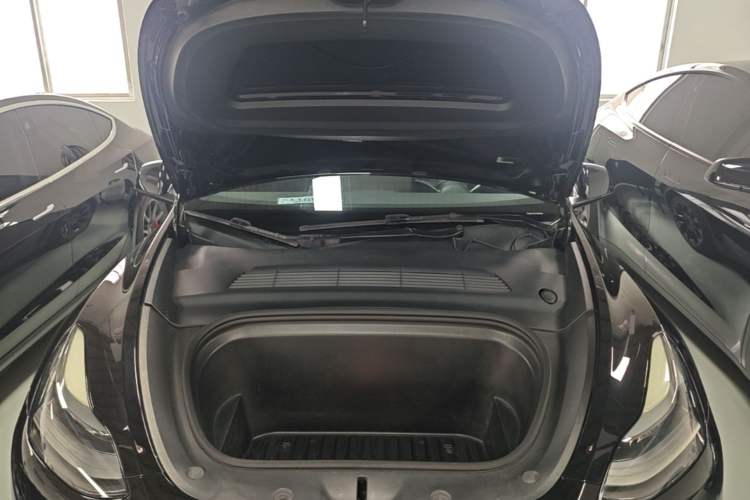 Used Tesla Model Y 2021 Standard Range Rear-Wheel Drive Version Engine Bay