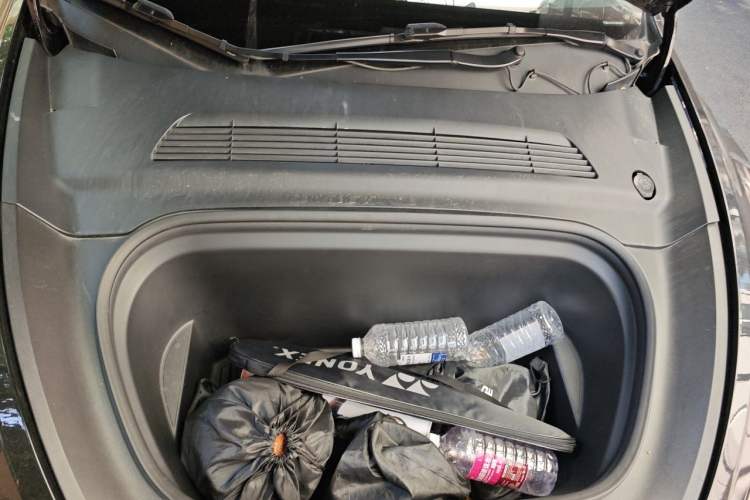 Used Tesla Model Y 2021 Standard Range Rear-Wheel Drive Version Engine Bay