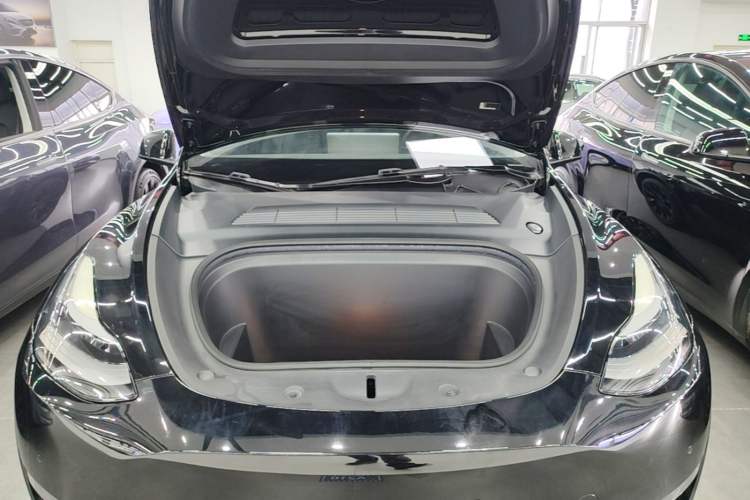Used Tesla Model Y 2021 Standard Range Rear-Wheel Drive Version Engine Bay