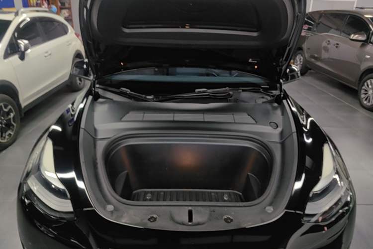 Used Tesla Model Y 2021 Standard Range Rear-Wheel Drive Version Engine Bay