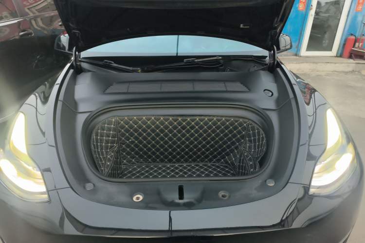 Used Tesla Model Y 2021 Standard Range Rear-Wheel Drive Version Engine Bay