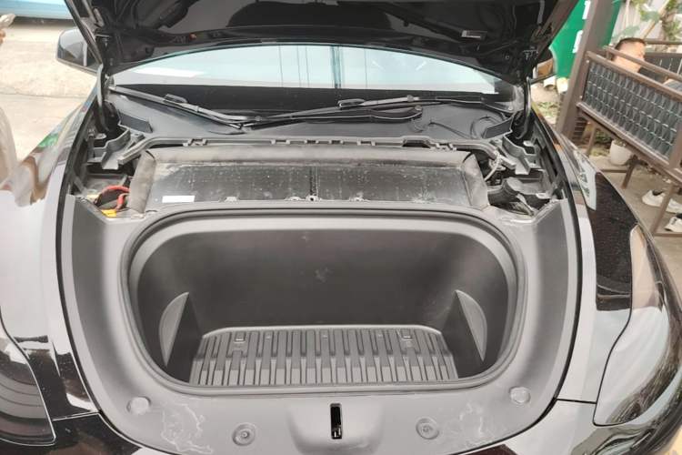 Used Tesla Model Y 2021 Standard Range Rear-Wheel Drive Version Engine Bay