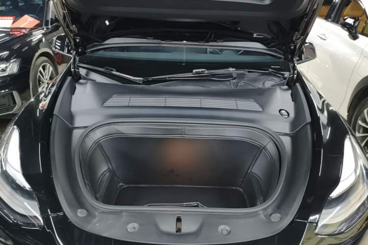 Used Tesla Model Y 2021 Standard Range Rear-Wheel Drive Version Engine Bay
