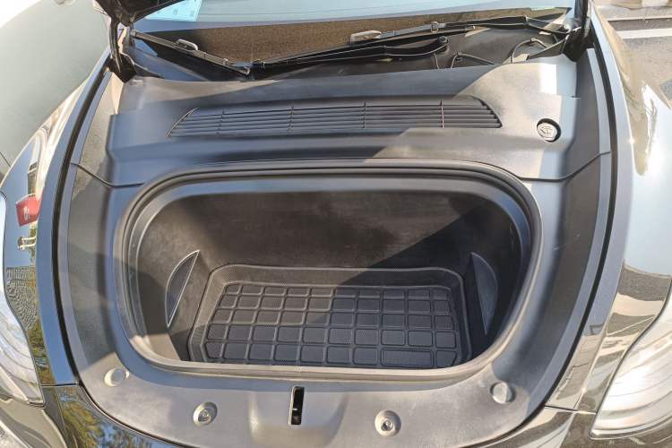 Used Tesla Model Y 2021 Standard Range Rear-Wheel Drive Version Engine Bay