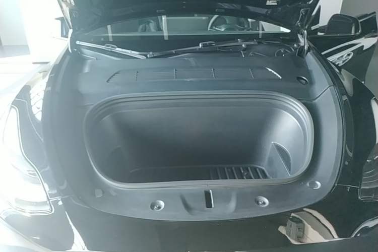 Used Tesla Model Y 2021 Long-Range All-Wheel-Drive Version 3D7 Engine Bay