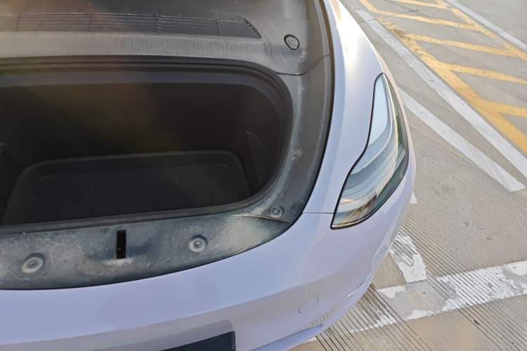 Used Tesla Model Y 2021 Long-Range All-Wheel-Drive Version 3D7 Engine Bay Left