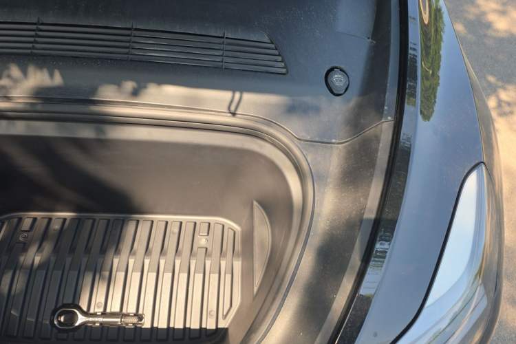 Used Tesla Model Y 2021 Long-Range All-Wheel-Drive Version Engine Bay Left