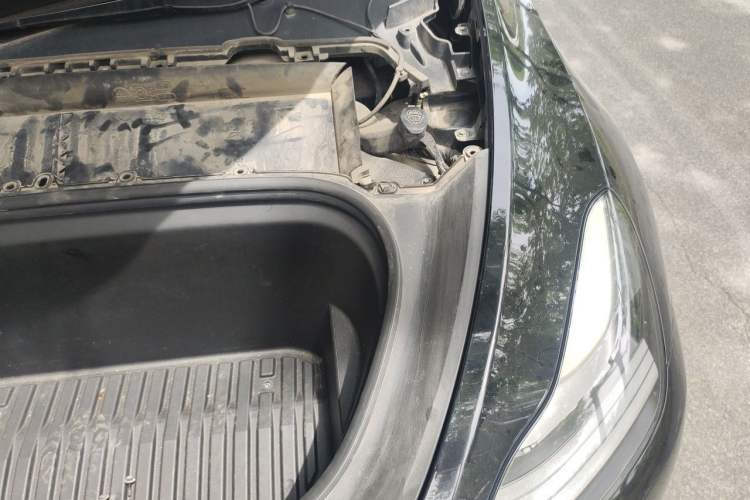 Used Tesla Model Y 2021 Standard Range Rear-Wheel Drive Version Engine Bay Left