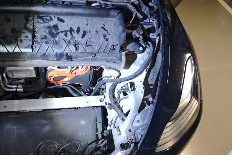 Used Tesla Model Y 2021 Standard Range Rear-Wheel Drive Version Engine Bay Left