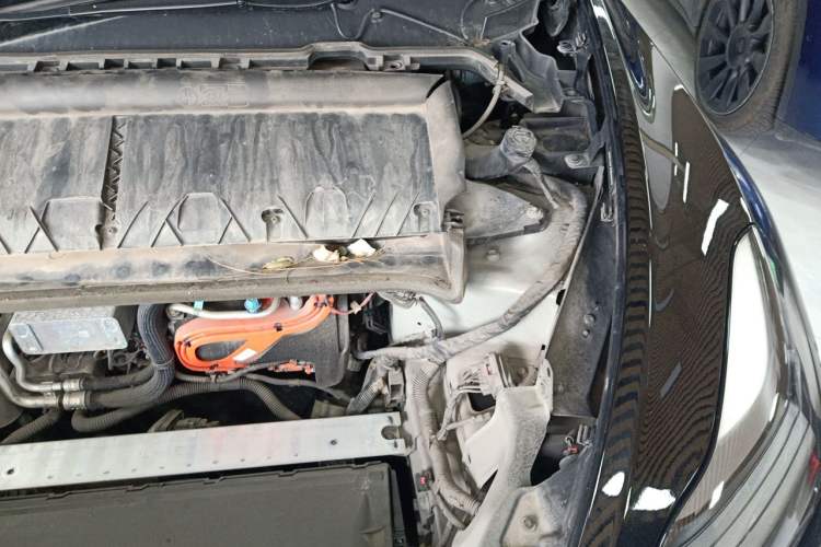 Used Tesla Model Y 2021 Standard Range Rear-Wheel Drive Version Engine Bay Left