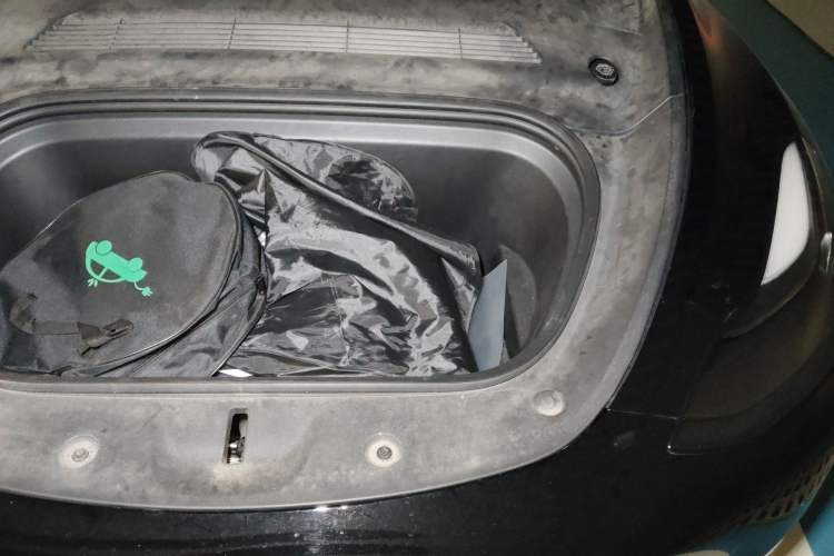Used Tesla Model Y 2021 Standard Range Rear-Wheel Drive Version Engine Bay Left