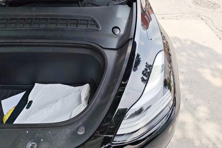 Used Tesla Model Y 2021 Standard Range Rear-Wheel Drive Version Engine Bay Left