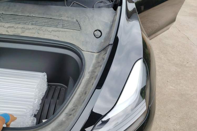 Used Tesla Model Y 2021 Performance High-Performance All-Wheel-Drive Version Engine Bay Left