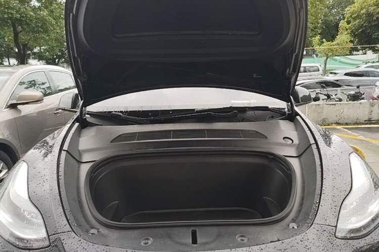 Used Tesla Model Y 2021 Standard Range Rear-Wheel Drive Version Engine Bay