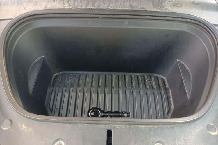 Used Tesla Model Y 2021 Standard Range Rear-Wheel Drive Version Engine Bay
