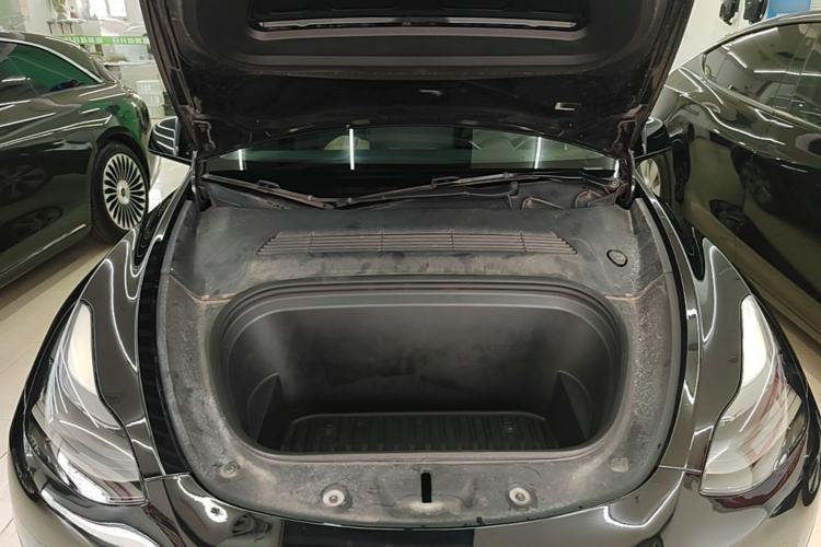 Used Tesla Model Y 2021 Standard Range Rear-Wheel Drive Version Engine Bay