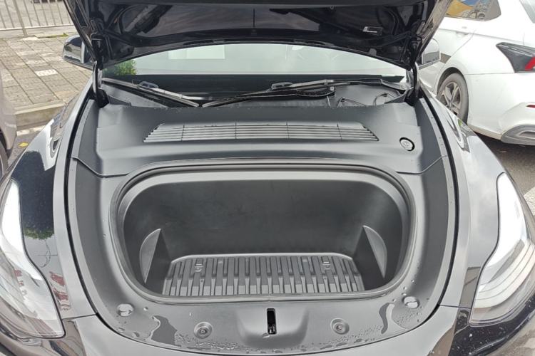 Used Tesla Model Y 2021 Standard Range Rear-Wheel Drive Version Engine Bay
