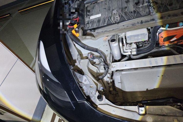 Used Tesla Model Y 2021 Standard Range Rear-Wheel Drive Version Engine Bay Right