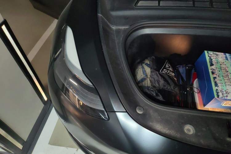 Used Tesla Model Y 2021 Standard Range Rear-Wheel Drive Version Engine Bay Right