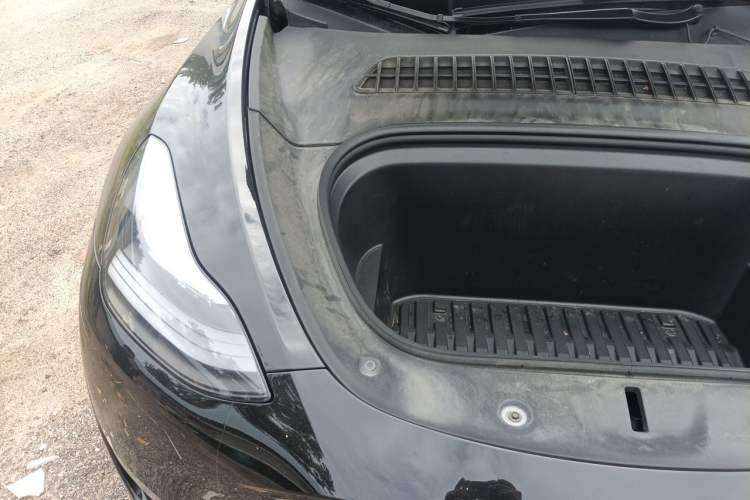 Used Tesla Model Y 2021 Standard Range Rear-Wheel Drive Version Engine Bay Right