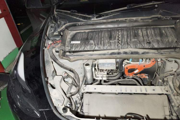 Used Tesla Model Y 2021 Standard Range Rear-Wheel Drive Version Engine Bay Right