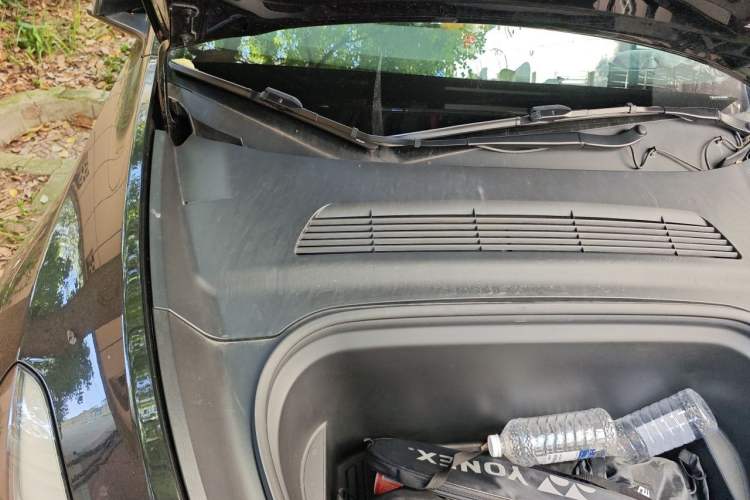 Used Tesla Model Y 2021 Standard Range Rear-Wheel Drive Version Engine Bay Right