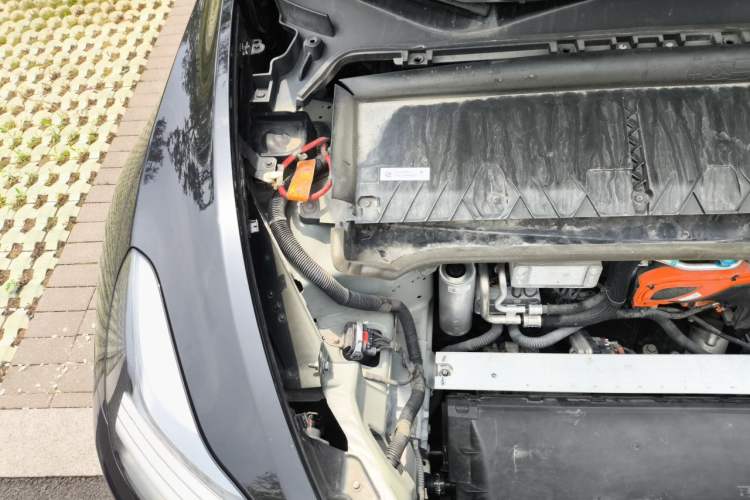 Used Tesla Model Y 2021 Standard Range Rear-Wheel Drive Version Engine Bay Right